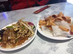 -阿三鱼头泡饼·家常菜