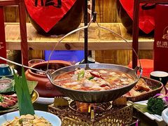 -老滇山寨•云南特色菜•地方菜•民族风情歌舞表演(金碧店)