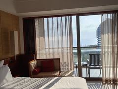 -三亚湾海居铂尔曼度假酒店