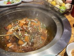 -山河屯铁锅炖鲜鹅·东北菜(开发区一店)