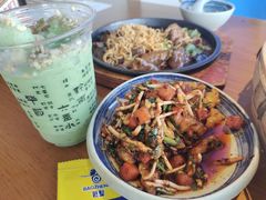 -包整·丝娃娃(一览甲秀楼风景店)