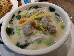 鱼滑咸蛋浸菜叶-黄但记老店·陈村粉食府