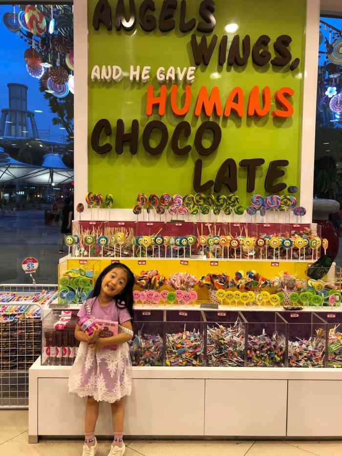 星光糖果屋-"从环球影城出来,对面就是一家糖果店,非常.