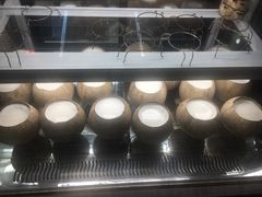 -椰爺爺·椰子冻砵仔糕