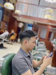 -尼特斯男士发型馆