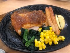 黑椒鸡排配香辣烤肠-萨莉亚意式餐厅(灵芝站中洲店)