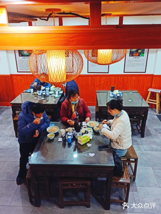 裕兴记•蟹黄面馆(人民广场店)大堂图片