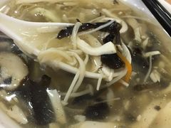 酸辣汤-小姜锅贴(凤凰街店)