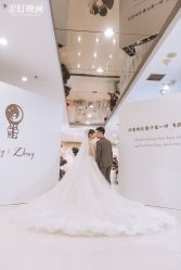 -禕·愫白婚纱商店