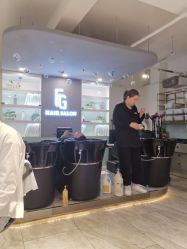 -妃格美发沙龙·烫发·染发