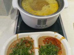 -百品聚旋转火锅(万德庄店)