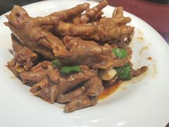 -霄汉牛三鲜湖北砂锅菜(万松园2店)