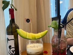 -Mark&Mars Restaurant