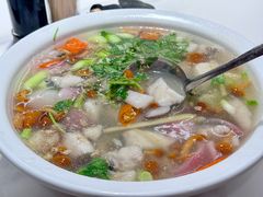 酸辣鱼块汤-谊荣海鲜大牌档(石湖店)