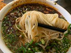 -吾穆勒蓬灰牛肉面·清真(北滨河中路店)