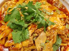 -川流不息·地道川菜·小龙虾(松东路店)