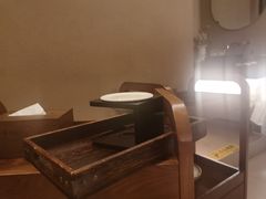 -灸春堂·艾灸·痛症·整脊连锁(之江银泰店)