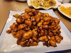 -金牌餐厅·天津菜·八珍豆腐·老爆三(瓷房子店)