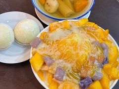 芒果芋圆牛奶绵绵冰-水牛奶皇后糖水铺