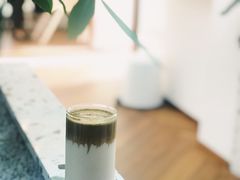 红豆沙拿铁-Line 咖啡(石厦花园店)