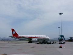 -张家界荷花国际机场