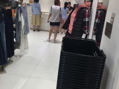 -优衣库(上海金桥太茂店)
