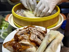 -金马门国际美食百汇(珞喻路店)