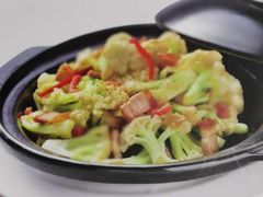 烧肉有机菜花-有璟阁港式餐厅(国贸商城店)
