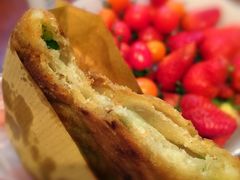 葱油饼-广慈小吃铺沪味佳饭堂