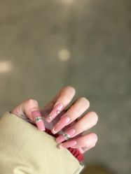 -朵琳·美甲美睫纹绣