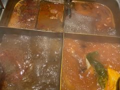 番茄锅底-海底捞火锅鲜切牛肉主题店(长寿路店)
