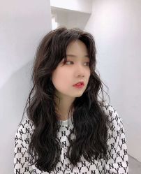 -BULB STUDIO 巴柏明星发型工作室