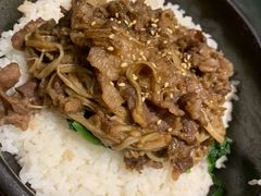 牛肉石锅拌饭-·缸桶屋·韩式牛肋条自助烤肉(西湖D11店)