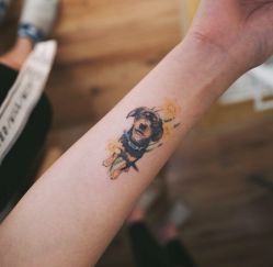 -Black Tattoo Studio