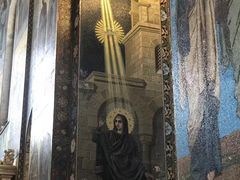 -滴血救世主教堂