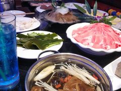 -唯爱KTV聚会餐厅(仙林东城汇店)