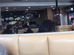 -麦当劳(桐乡润丰步行街店)