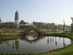 -舍利塔滩地公园-无垢净光舍利塔