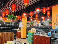 大堂-小火炕铁锅炖鱼