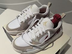 -宝山日月光中心