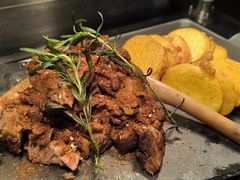 碳烤烤羊腿-北京王府井希尔顿酒店·万斯阁西餐厅
