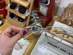-肆兮眼镜·蔡司·徕卡战略合作店(大坪店)