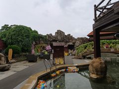 -裕龙汤泉