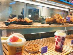 面包甜点陈列柜-DQ·蛋糕·冰淇淋(城南嘉园店)