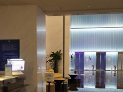 -深圳国际会展中心希尔顿酒店(前海华发冰雪世界店)