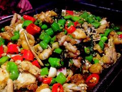 炭烧牛蛙平锅紫苏味-蘭奢雅集·江浙菜(青山江滩店)