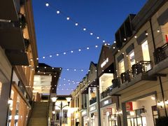 -王府井奥莱临潼小镇(临潼店)