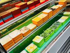 -极有家小鱼小鸡石锅煲(佳兆业店)