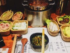 -独食火锅·半米屋台(直营总店)