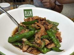 -费大厨辣椒炒肉(万家丽一店)